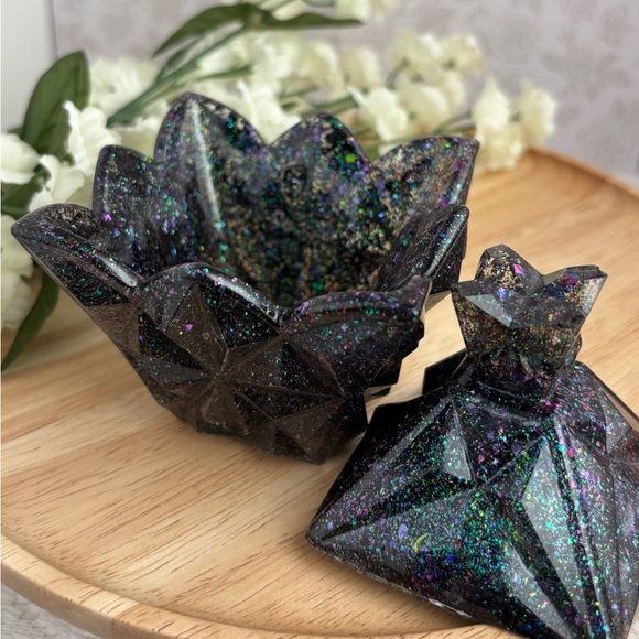 Sparkly Resin Candy Dish - Picture 6 of 7